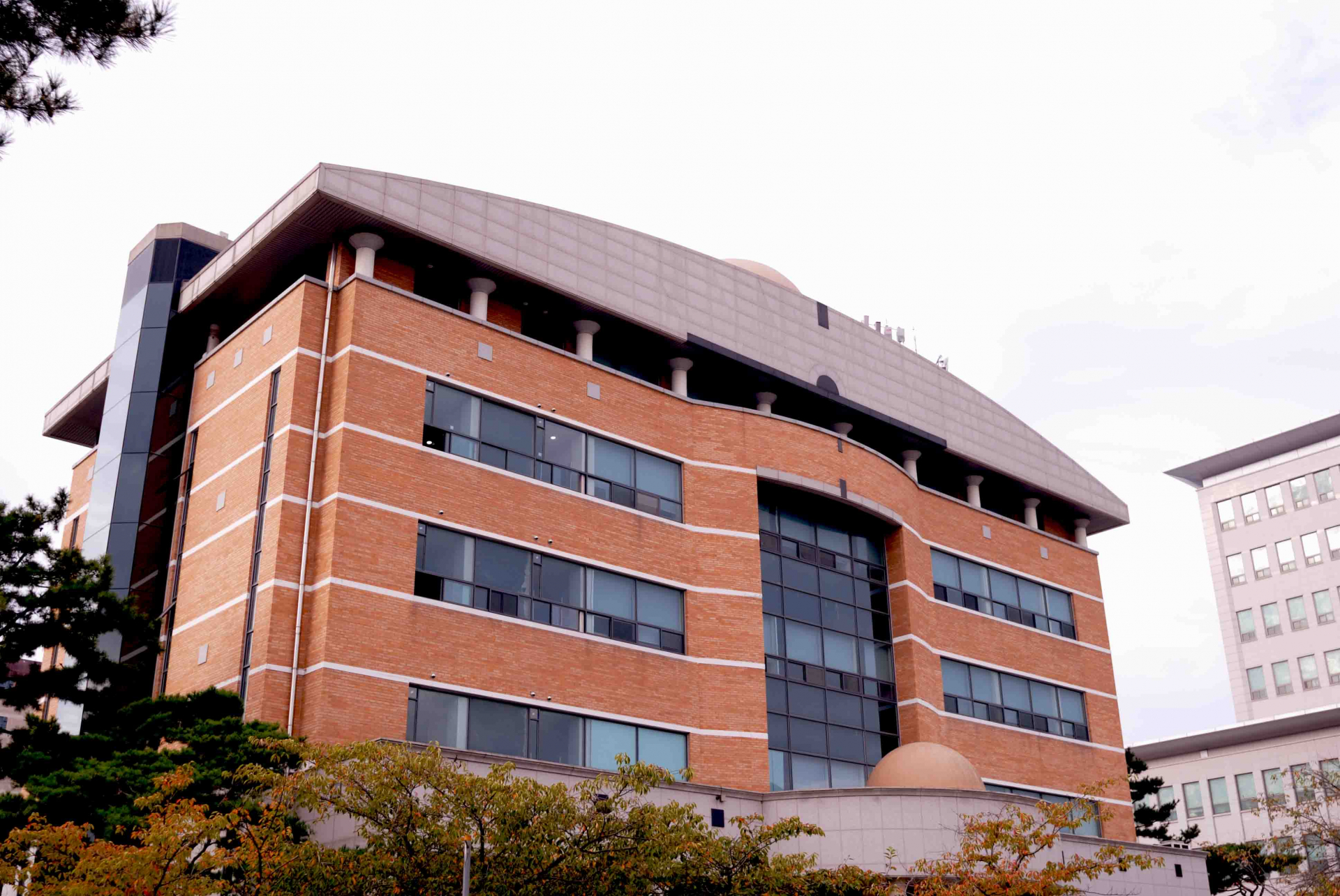 Viện Quan hệ quốc tế Đại học Nữ sinh Kwangju tuyển dụng