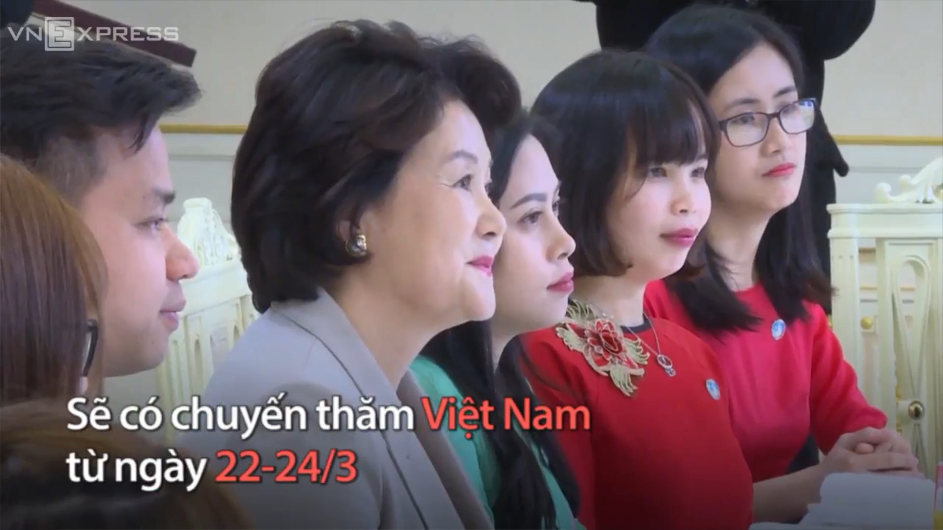 Đệ nhất phu nhân Hàn Quốc dẫn sinh viên Việt Nam tham quan Phủ Tổng thống (2018)